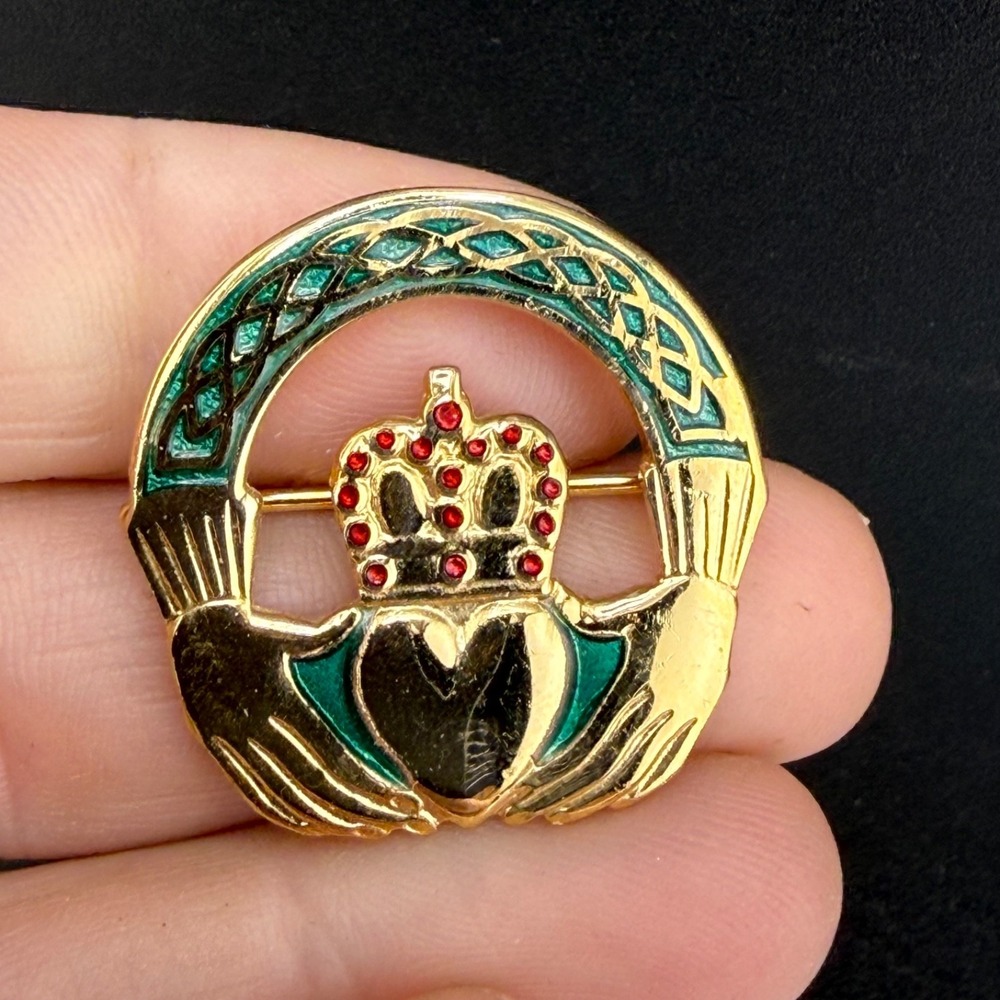 Vintage Estate Claddagh Brooch Gold Tone Celtic Enamel Heart Crown Small